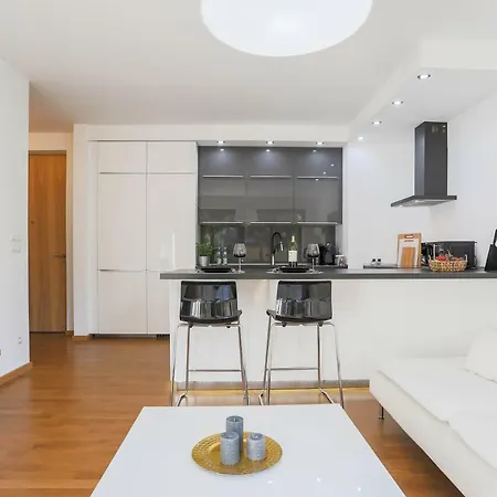 Apartment Sweet Dreams Apartament Z Ogrodem