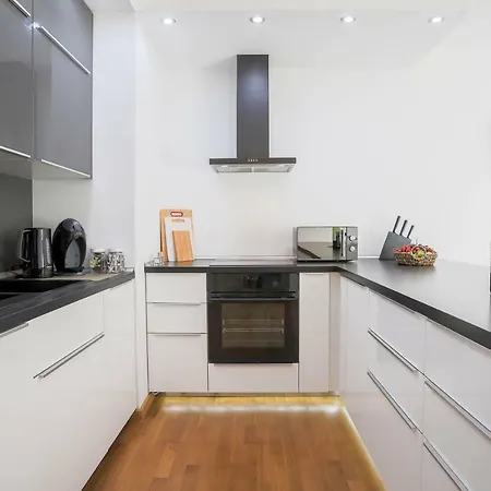 Sweet Dreams Apartament Z Ogrodem *