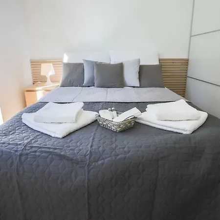 Sweet Dreams Apartament Z Ogrodem *